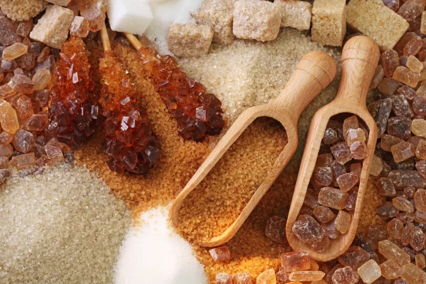 Сахар тростниковый. Сахар-сырец тростниковый. Коричневый сахар. Сахар-сырец тростниковый. Свекольный сахар.