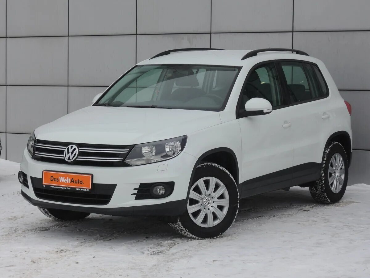 Купить фольксваген тигуан цены. Tiguan 1. VW Tiguan 1. Фольксваген Тигуан Рестайлинг. WV Tiguan 1 Рестайлинг.