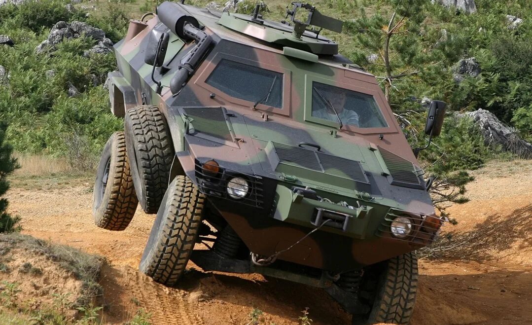 Cobra 2 3. Бронемашина Otokar-Cobra 2. Cobra 4x4 Otokar. Турецкая бронемашина Кобра. Бронеавтомобиль Отокар Кобра 1.