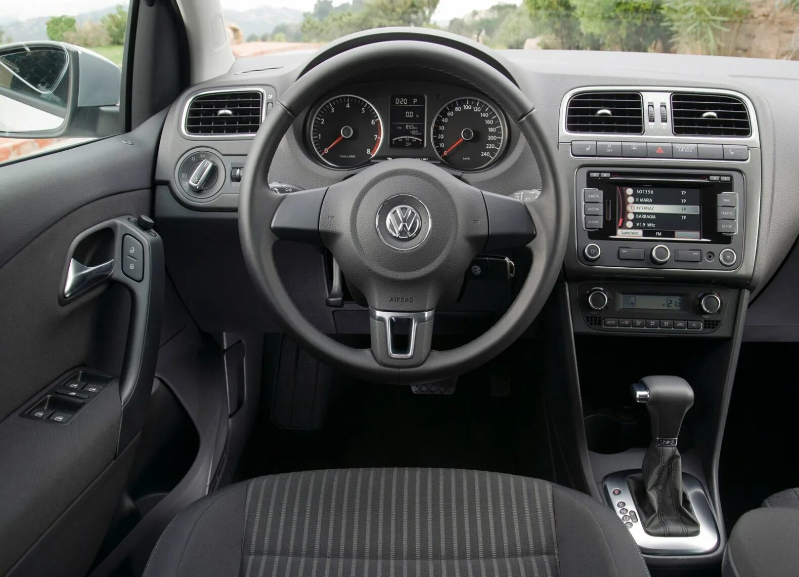 Поло интерьер. Volkswagen Polo sedan 2012 салон. Салон поло седан 2013. Volkswagen Polo sedan салон. Volkswagen Polo sedan 2010 салон.