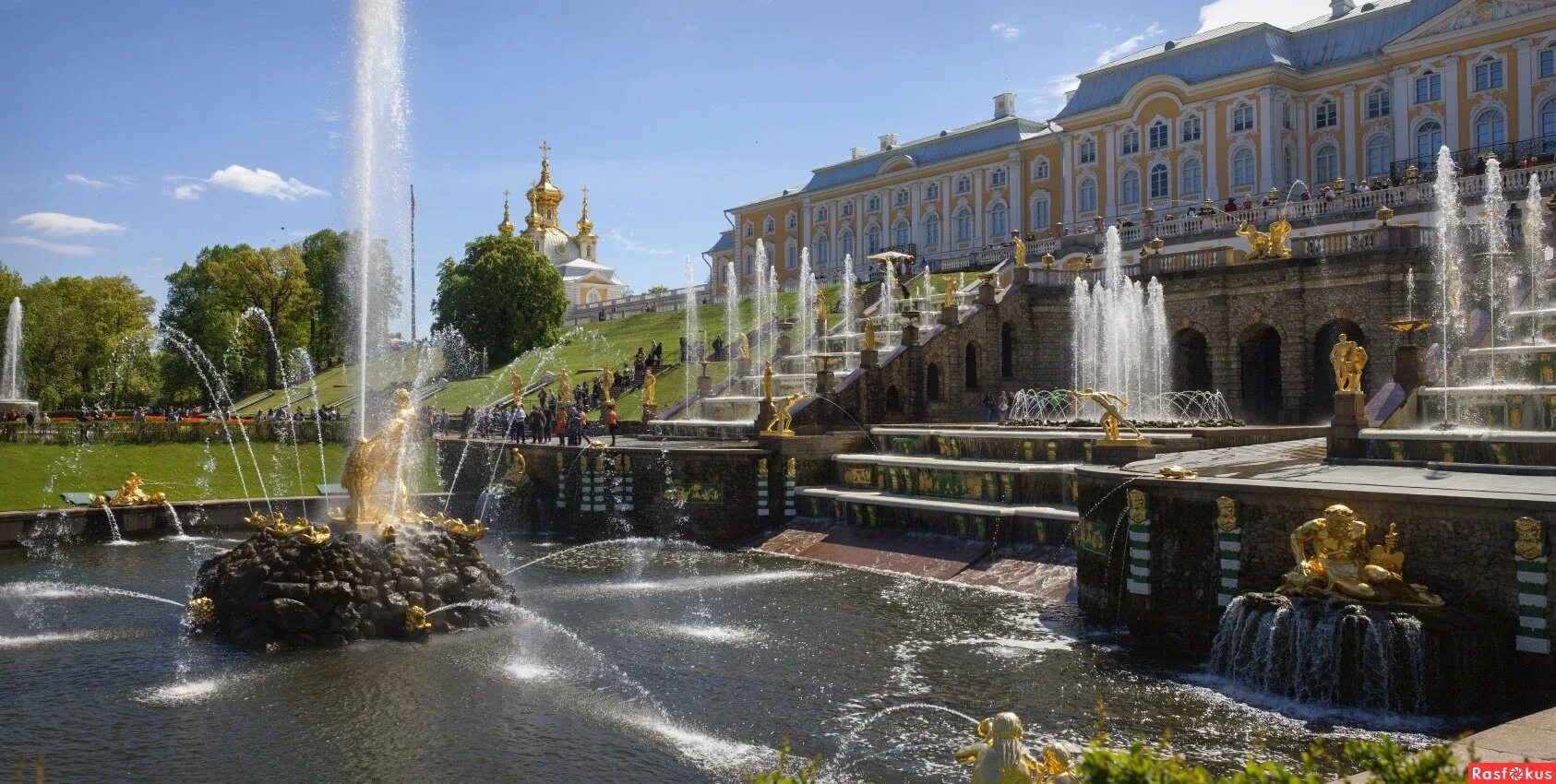 Петергоф в санкт петербурге цена 2024. Петергоф в Санкт-Петербурге Петродворец. Петергоф панорама. Фонтаны в Питере Петергоф. Санкт Петербург город Петергоф фонтаны 1999 года.