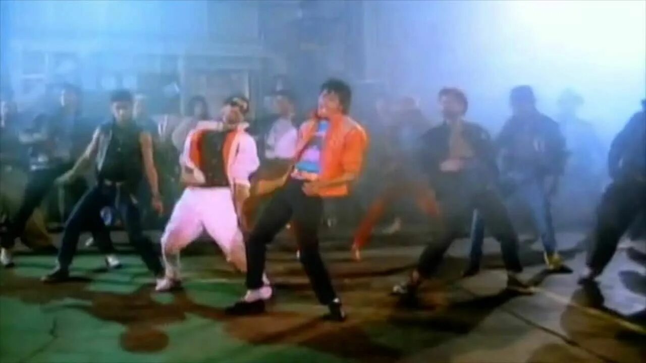 Песня beat it. Beat it танцоры из клипа. Michael Jackson Beat it 1997.