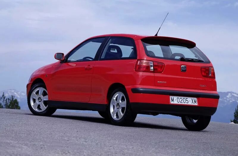 Ibiza 2. Seat ibiza 1999.
