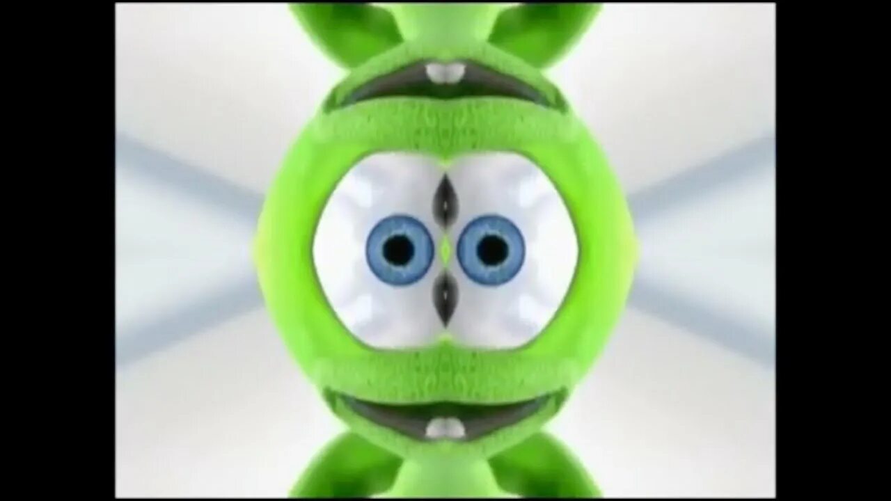 Мармеладный мишка гумми бер. Мишка гумибер. Gummy bear nuki nuki телевизор. Песня gummy bear song russian. Мишка гумибер.