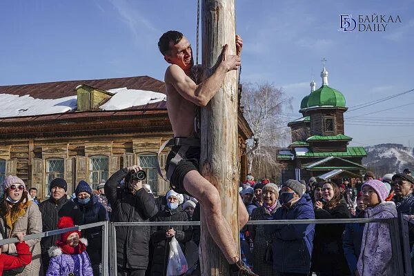 Масленица улан удэ. Масленица Улан Удэ 2021. Масленица в Улан Удэ 2021 этнографическом музее. Масленица на Байкале. Масленица 2024 Улан-Удэ.