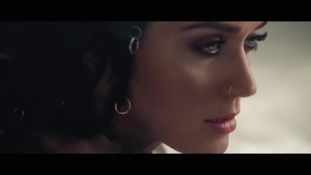 Rise perry. Rise perry. Кэти перри новый клип. Rise perry. Katy perry rise клип.