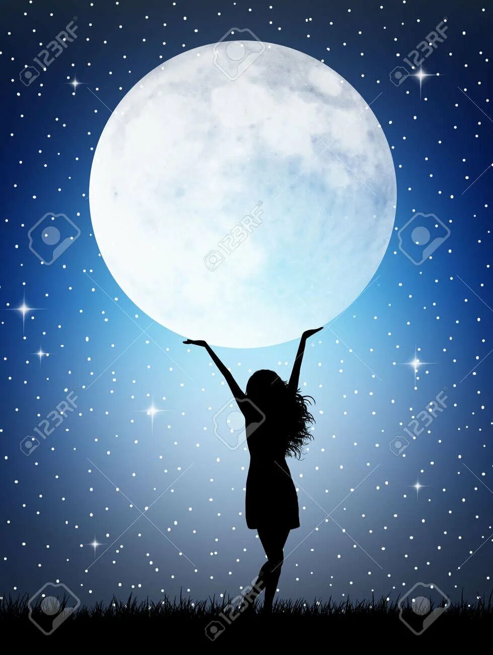 Лунная девушка. Девочка на Луне. Девушка держит луну. Девочка на фоне Луны.