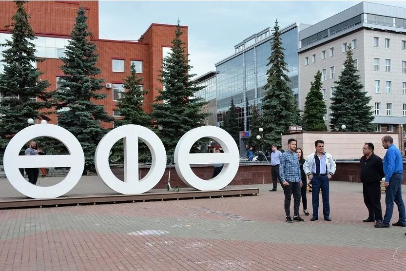 Площадь двух фонтанов уфа фото Photos at Площадь двух фонтанов Plaza in Уфа