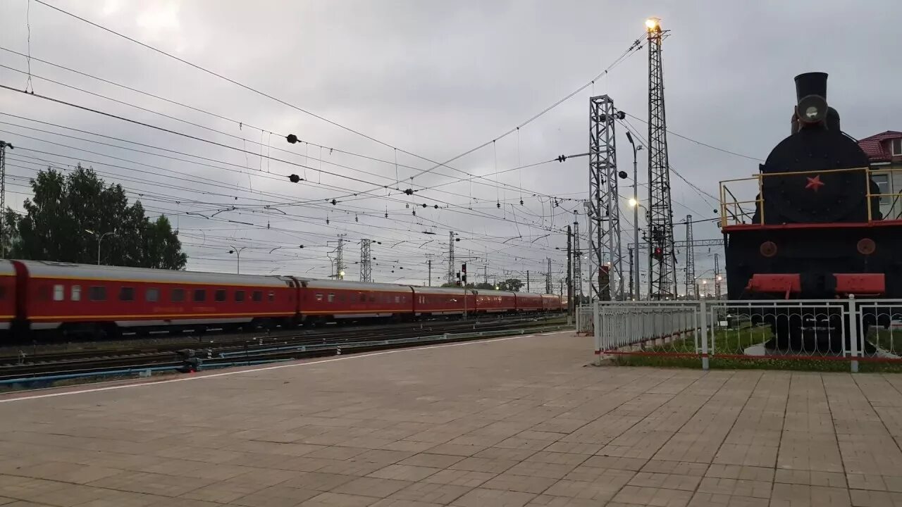 Бологое станция ржд. Жд станция бологое. Жд станция бологое. Бологое питер поезда. Ласточка в бологое.