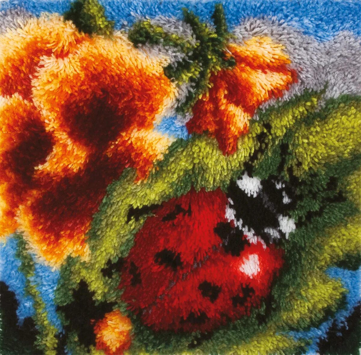 Ковровая вышивка для начинающих. Вышивка в ковровой технике. Ковровая техника для начинающих. Ковровая техника вышивания. Panna божья коровка.