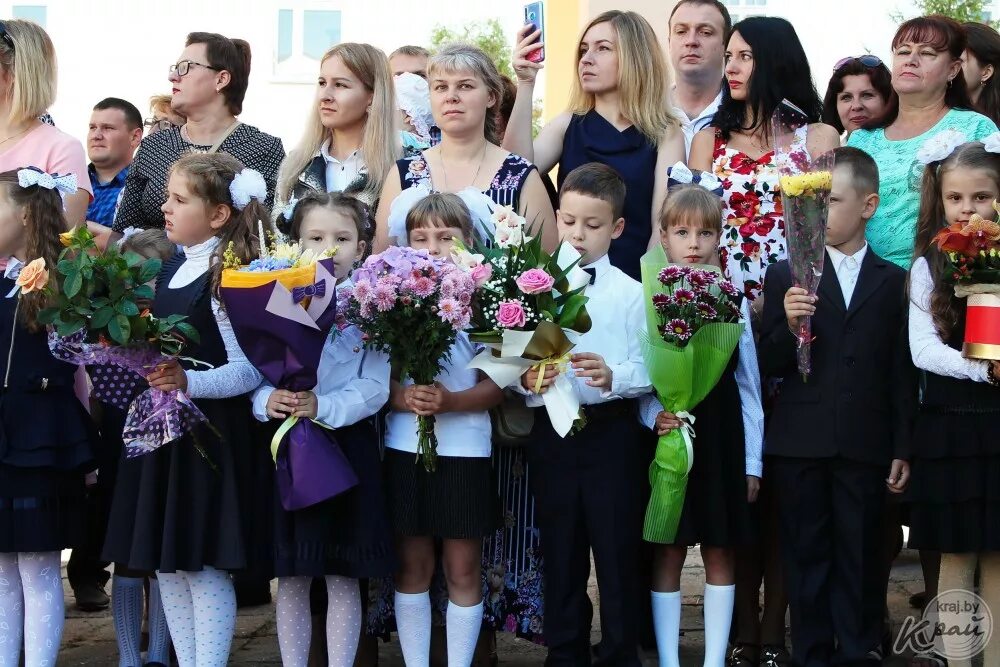 Начальная школа 15 молодечно. Молодечно школа. гимназия 5 2 сентября 2019. молодечно 2 сентября школа 14 2025. школа номер 2 города молодечно.
