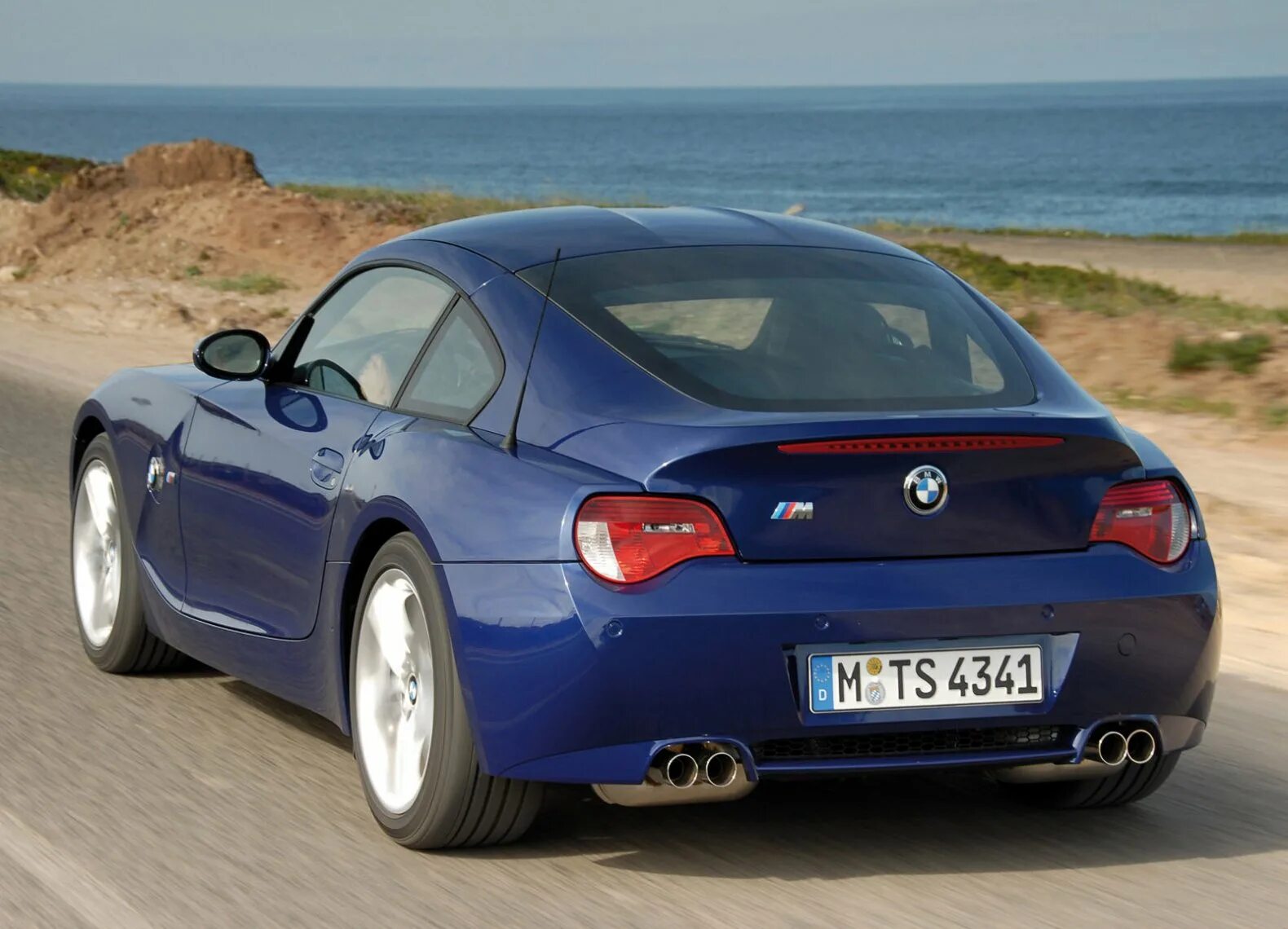 Bmw m coupe. BMW z4m Coupe e86. BMW z4 m 2006. BMW z4 Coupe 2006. БМВ z4 m Coupe.