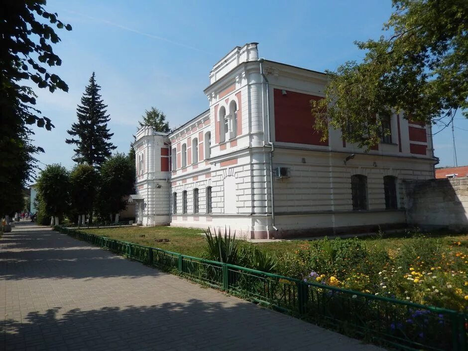 Тарусская картинная галерея, Таруса. ЗАГС Таруса. ЗАГС Г Таруса Калужской области. Таруса архитектура.