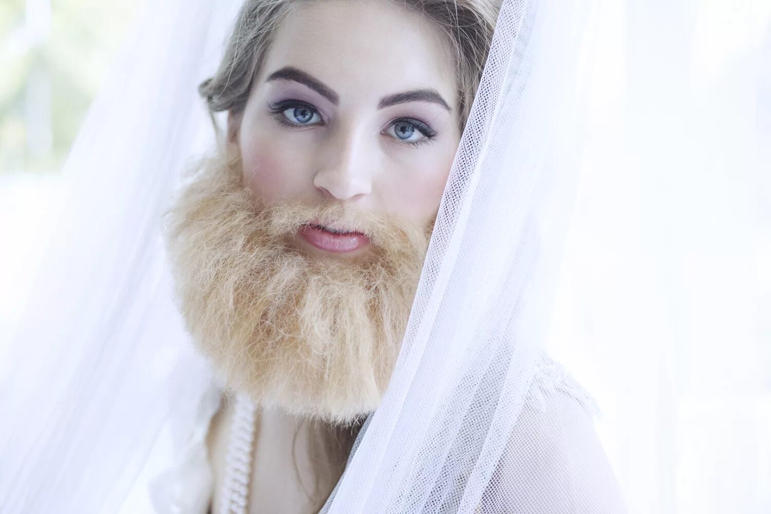 бородатая джессика. сон выросла борода у женщины. почему у женщин растет борода. девушка с бородой. сон выросла борода у женщины.