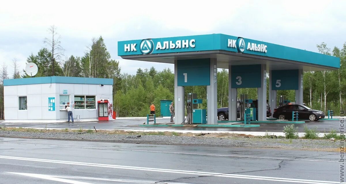 Радуга парк екатеринбург лукойл. Азс на трассе. Азс карта екатеринбурга. Азс карта екатеринбурга. Димитрова 120 екатеринбург газпромнефть.