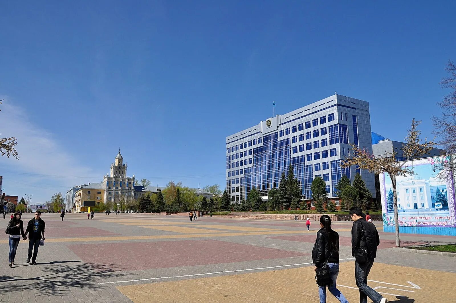 Город кустанай казахстан. Костанай. Костанай площадь. Костанай достопримечательности. Костанай какой город.