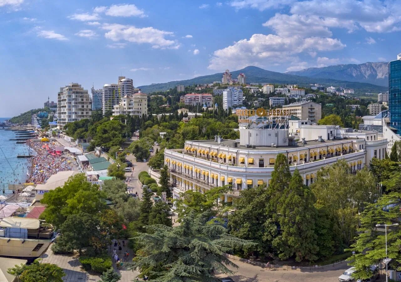 сочи город ялта. сочи город ялта. отель набережной ялты ореанда. жк ялта парк ялта. ялта город в крыму.