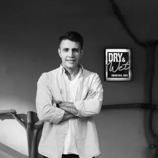 Dry wet bar