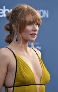 Bryce dallas howard nipple