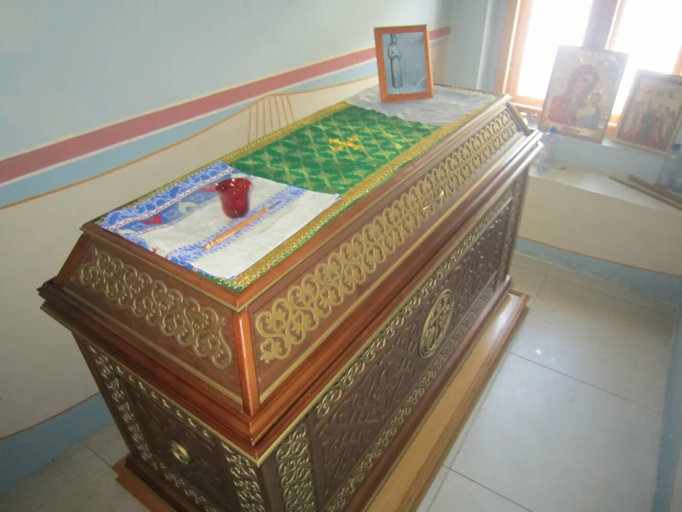 илья муромец в киево-печерской лавре. перенесение мощей свт. николо-пешношский мужской монастырь,мощи святого ионы. мощи ионы митрополита московского в успенском соборе кремля. мученики лавры саввы освященного.