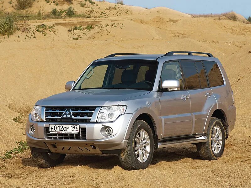 Мицубиси Паджеро. Pajero Mitsubishi Pajero. Мицубиси Паджеро 4. Внедорожник Митсубиси Паджеро 4.