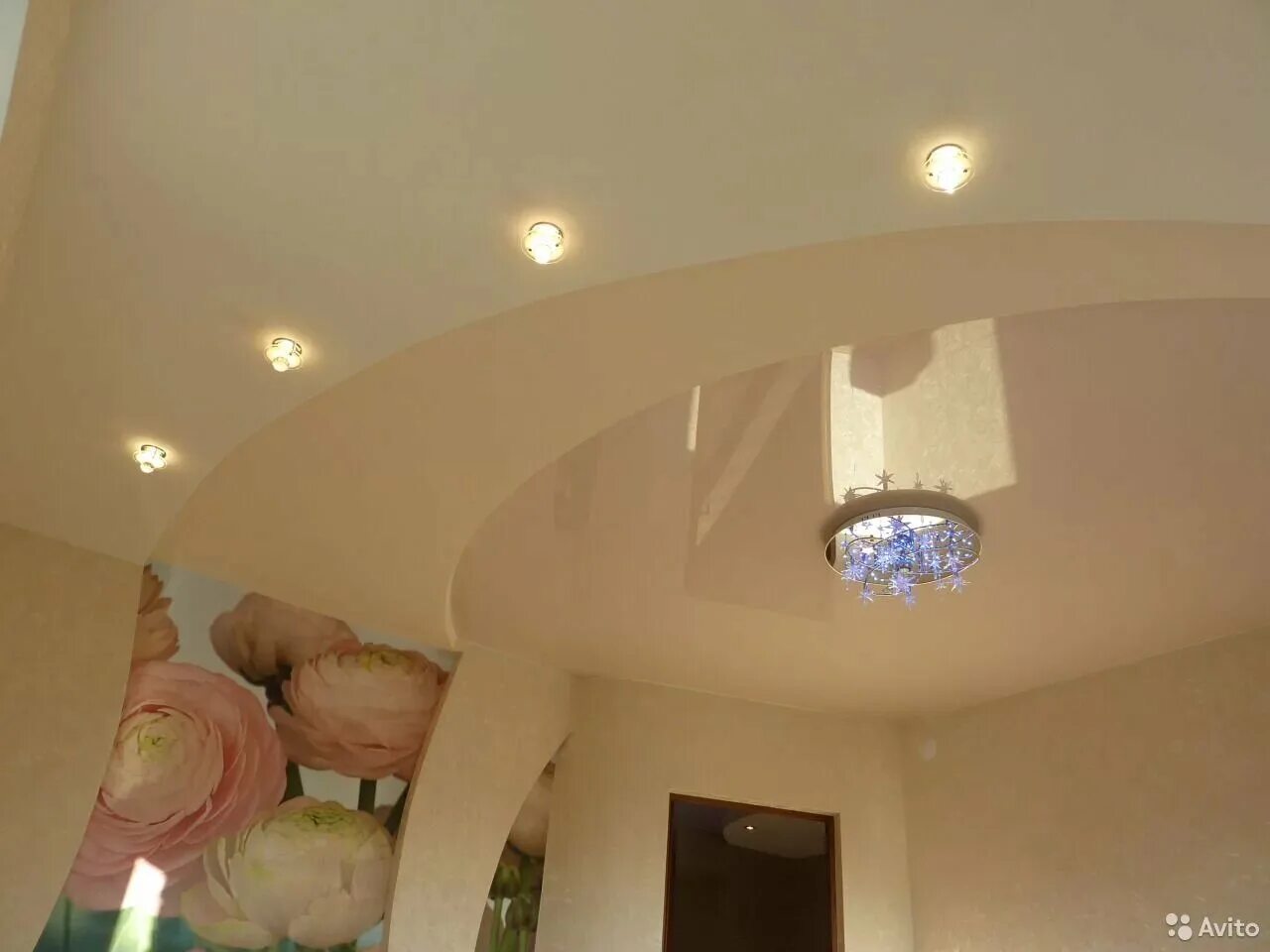 Потолки сарапул. Натяжные потолки сарапул ул пролетарская. Дядя профи потолки. Навесные потолки в сарапуле. Двухуровневый натяжной потолок овал.