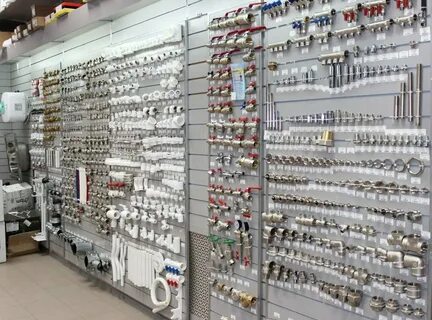 Отдел сантехники в магазине
