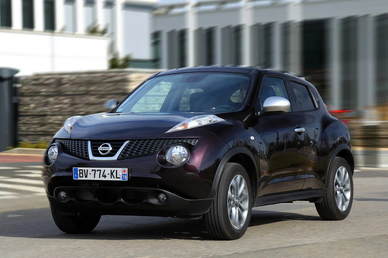 Ниссан машина страна. Ниссан Джук 2008. Nissan Juke 2012. Nissan Juke 2004. Ниссан Джук 2012.