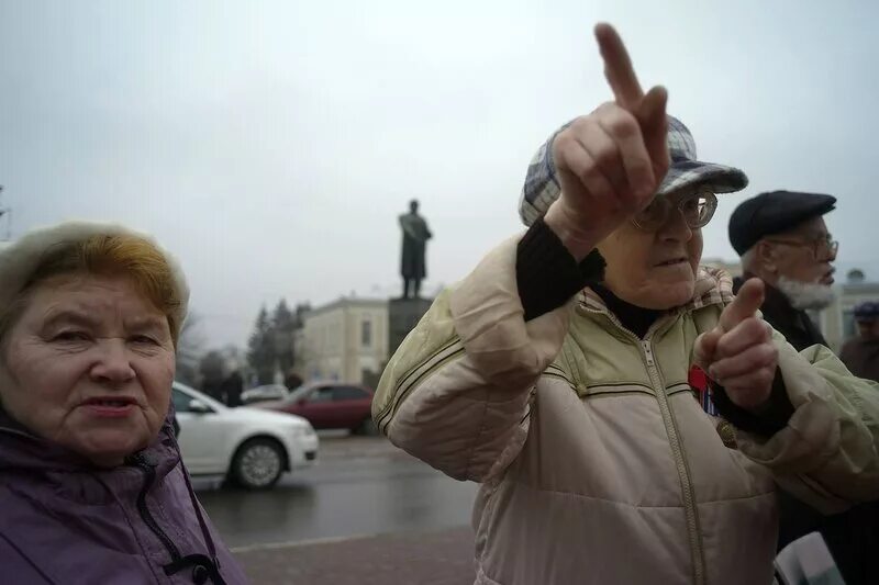 Анекдот про переливание крови от еврея. Оказывается 7. Анекдот про переливания крови татарин. Реветь белухой или белугой. Оказывается 7.