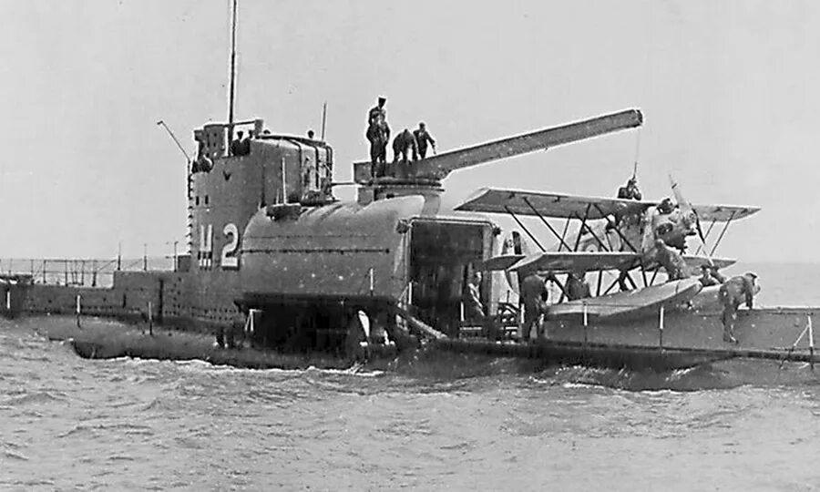 Тип м 19 10. "Подводная лодка м-1 с 305мм. HMS m2. Подводный монитор м1. Подводные лодки типа м с 305-мм орудием.