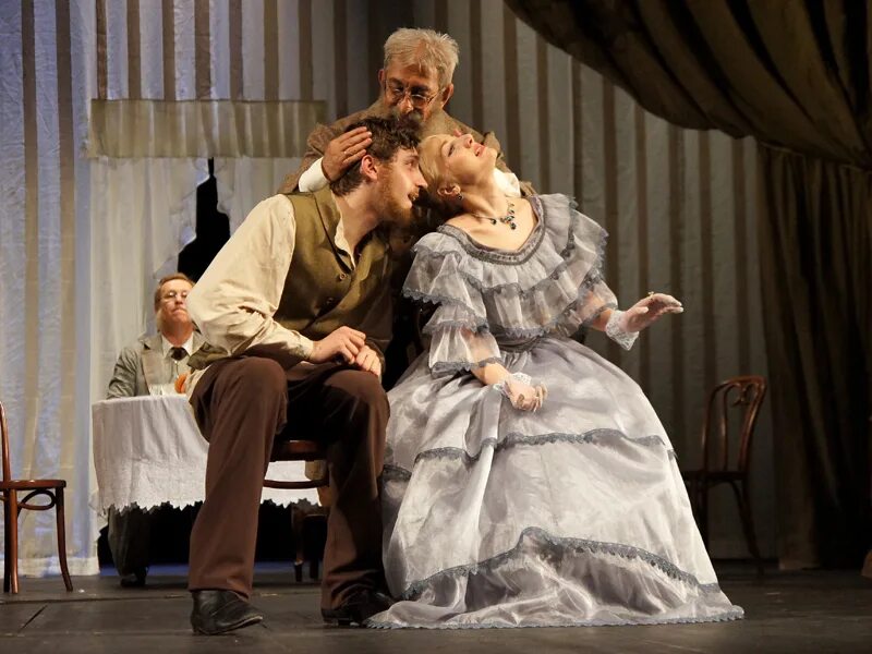 Мужчина пьеса островского. Красавец мужчина малый театр. Гурмыжская в пьесе островского лес. Мужчина пьеса островского. Спектакль «красавец-мужчина», а.