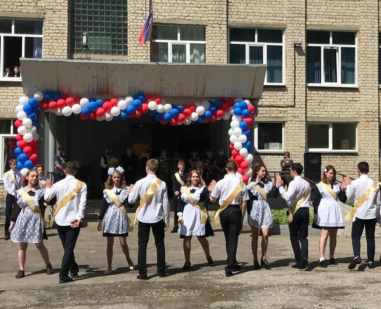 Сайты сош рязанской области. Учителя Сараевской школы Рязанской области. МОУ Сараевская СОШ Рязанская область. Рязань Сараевская школа. Сараевская школа учителя.