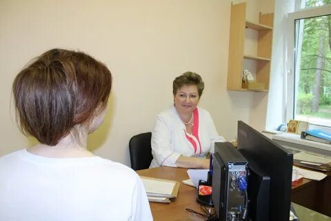 Заведующая психдиспансером