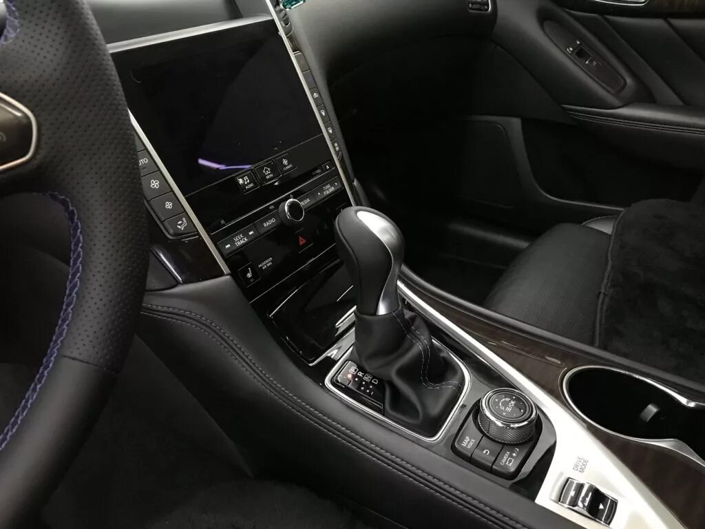 Инфинити q50 ручник. Инфинити q50 ручка акпп рестайлинг. Акпп инфинити q50. Коробка передач на инфинити q50. Рычаг кпп infiniti q50.