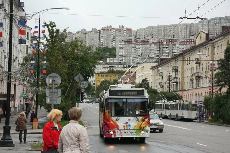 5 авеню улица в нью-йорке. Авеню транспорт. Автобус в лагерь. Ближний транспорт. Авеню транспорт.