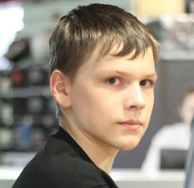 Что пропало для мальчиков. Мальчики в новосибирске. Пропажа мальчика в новосибирске. Клетка сотрудник полиции. Что пропало для мальчиков.