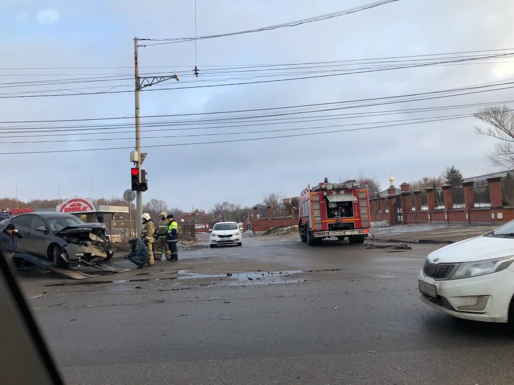 Чп в рязани сегодня. Авария на Московском шоссе Рязань. Авария на Московском шоссе сейчас Рязань. Авария в Рязани сегодня на Московском шоссе м5.