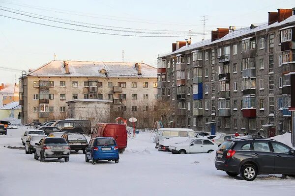 Воркутинская 10. Воркута заполярка. Заполярье воркута. Профилакторий заполярье воркута. Картинка воркута жемчужина севера.