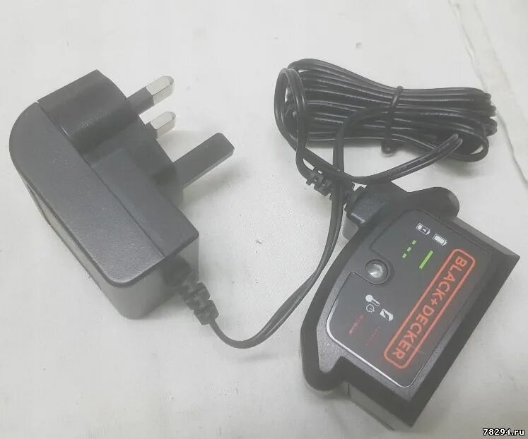 Зарядка black decker 12v. Зу вымпел 15. Hka-15321 зарядное устройство black decker. Зарядное устройство мигает. 5.