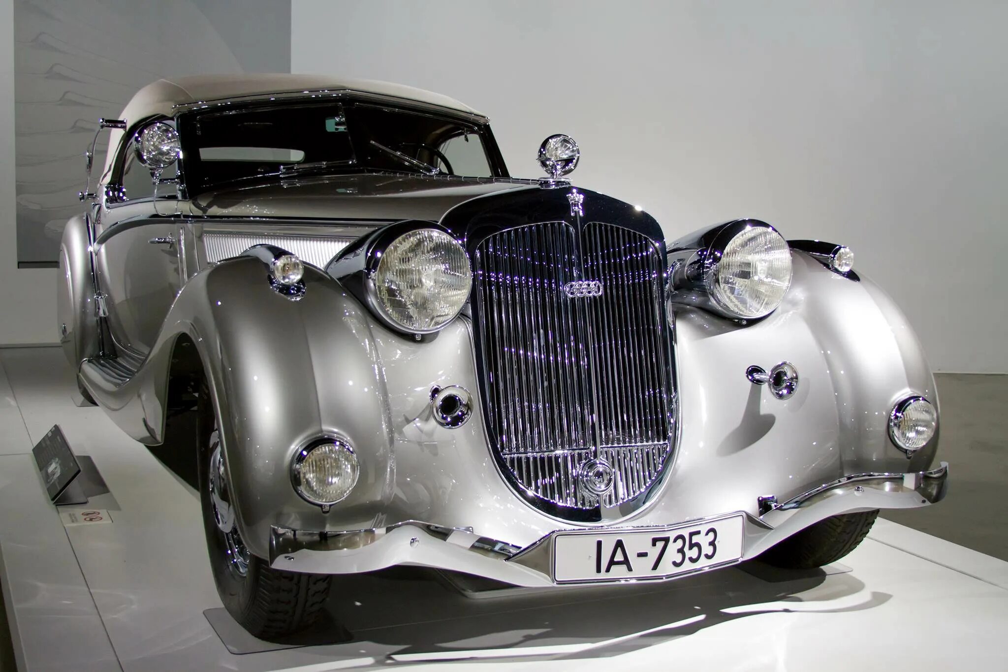 1937 horch 853 sport cabriolet. Хорьх 930v. Horch 1938. Автомобиль хорьх 830. Horch 901.