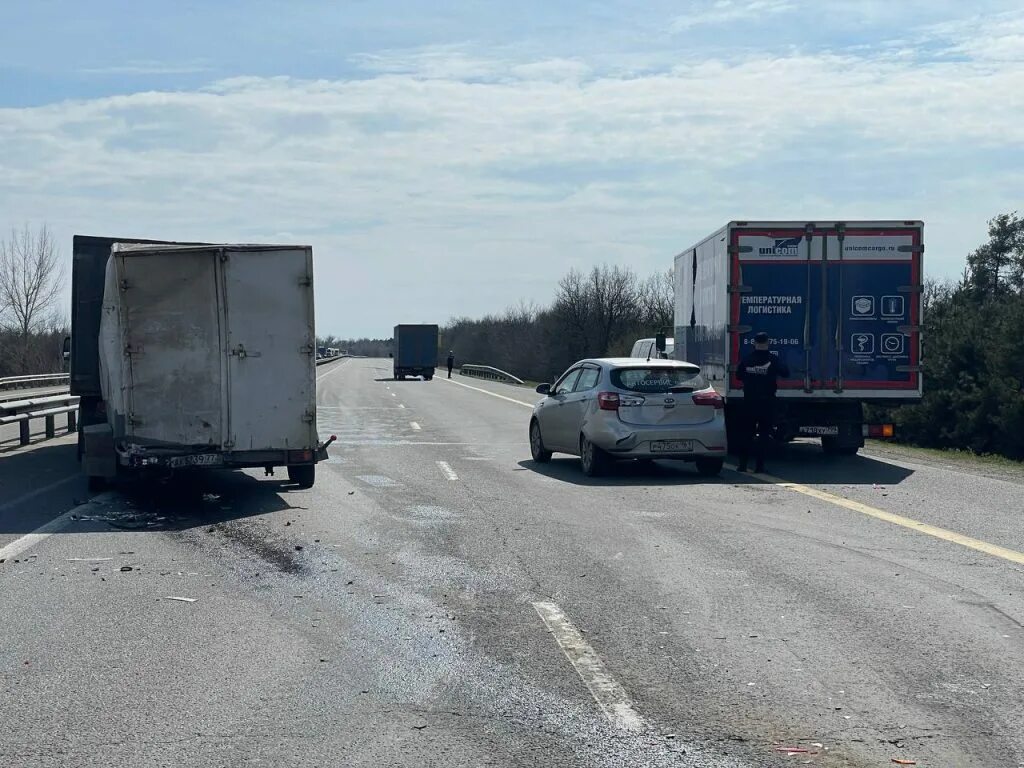 Дтп на м4 дон в ростовской области. 08. Дтп м4 дон аксайский район. 2020. 04.