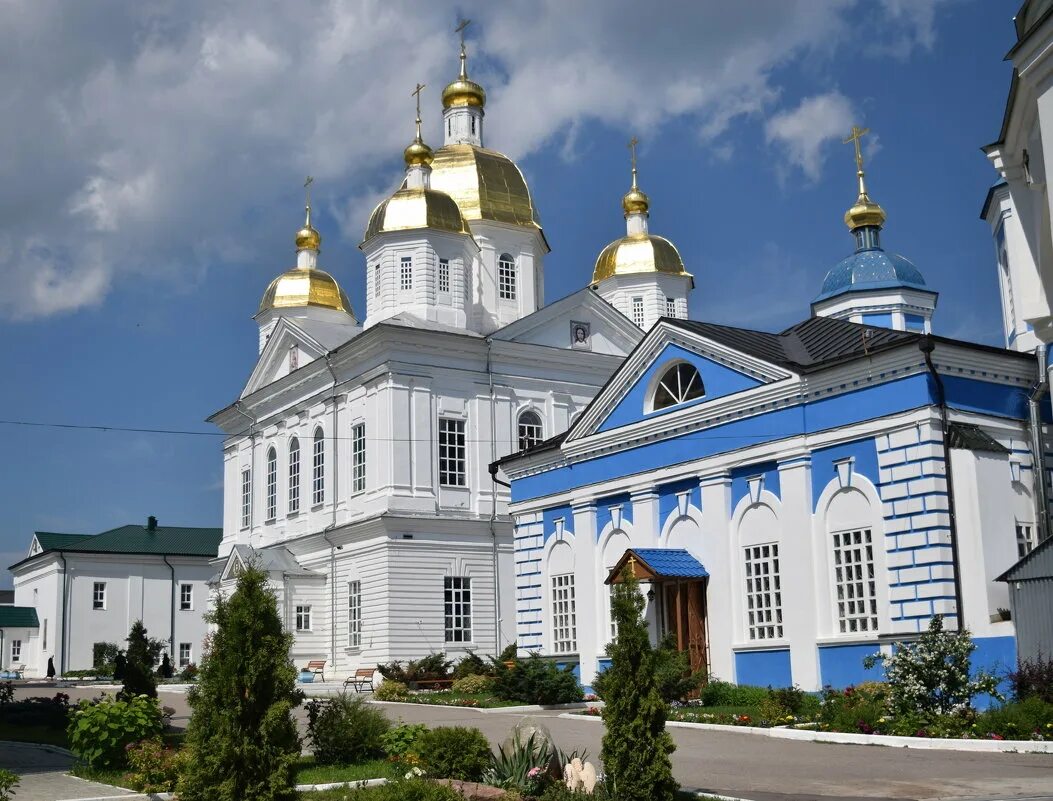 Оранский богородицкий монастырь богородский район. Богородский мужской монастырь. Оранки мужской монастырь богородск. Богородский мужской монастырь. Оранский богородицкий монастырь.