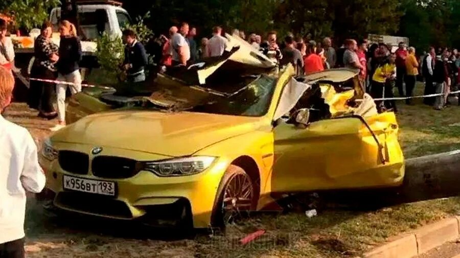 Авария в краснодарском крае вчера. Смерч в краснодаре. Смертельное дтп в краснодаре. Бмв рухнула в краснодаре. Бмв рухнула в краснодаре.