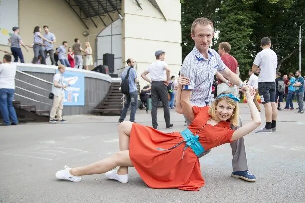 Буги вуги руку правую вперед. Буги вуги руку правую вперед