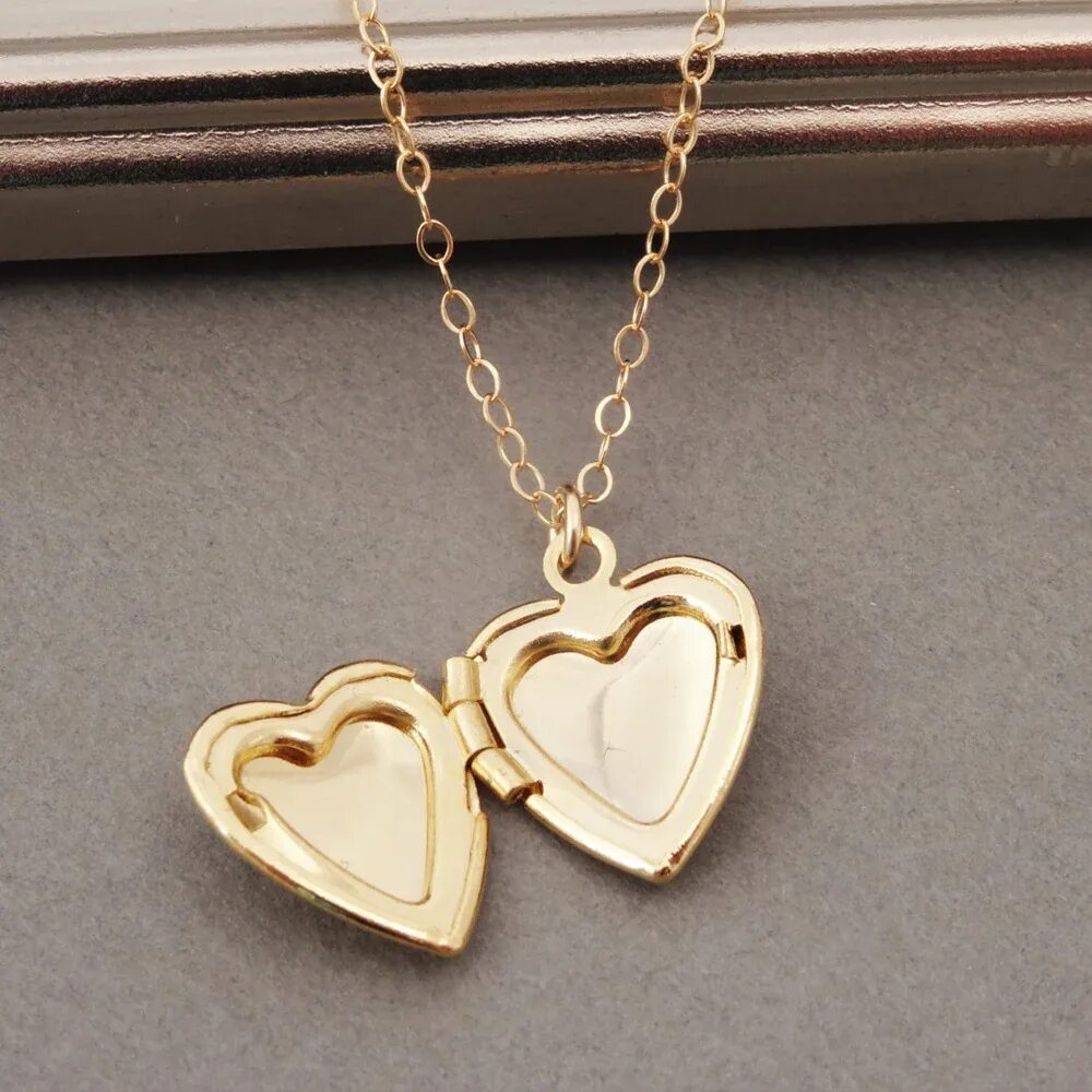 Золотой Heart Locket. Locket кулон. Кулон Локет медальон золото. Подвеска сердечко золото.