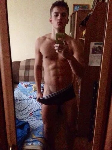 Уни пассив. Kerry degman челн. Мужчины по вызову для мужчин. Мальчики по вызову для мужчин. Парень пассив.