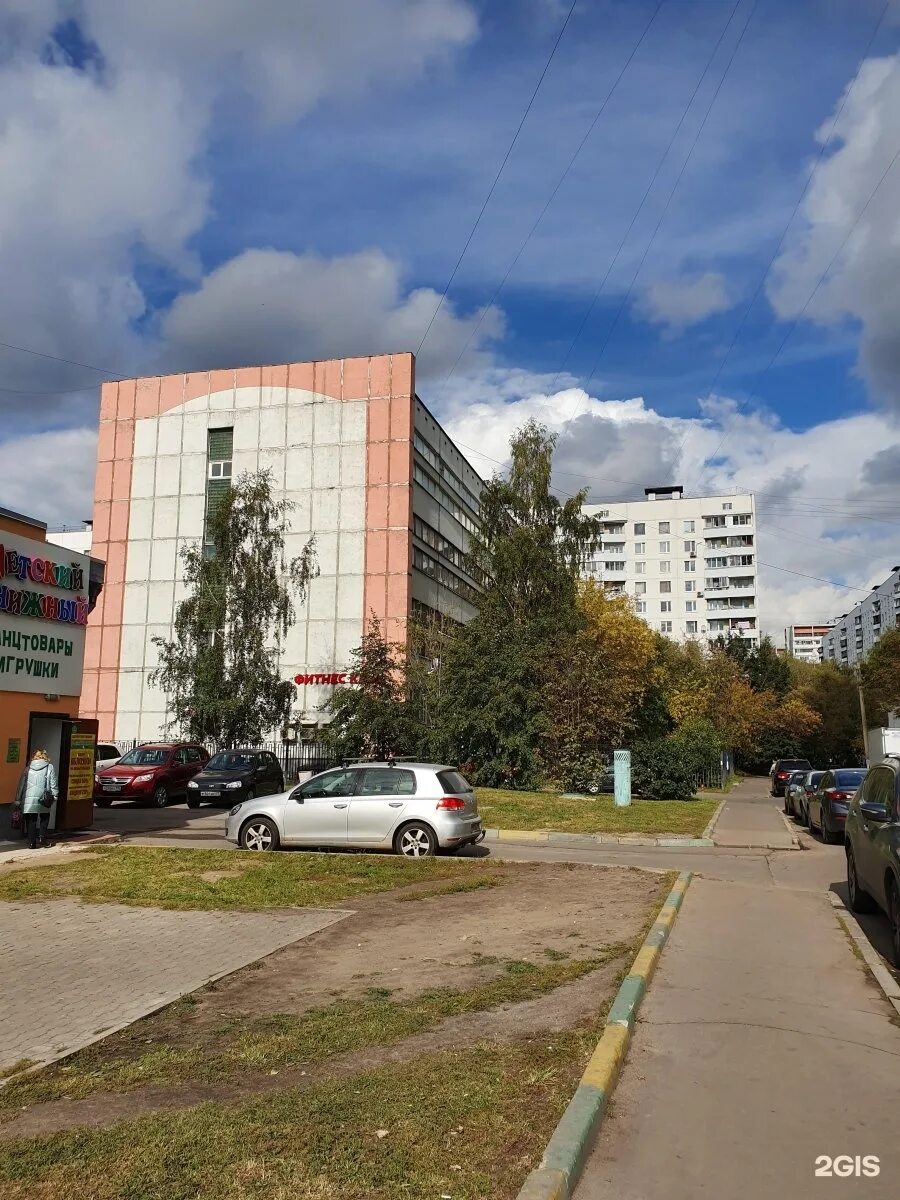 Парикмахерская на саянской улице в москве. Салон красоты грация саянская. Ул. Саянская улица 7. Инвитро саянская 7а.