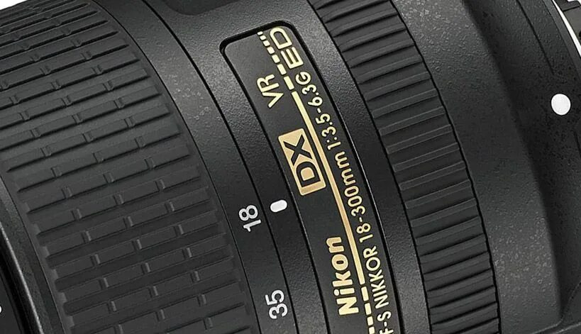 Nikon DX af-s Nikkor 18-300mm 1 3.5-5.6g. Nikon 18-105mm f/3.5-5.6g VR. Nikon 18-300mm f/3.5-6.3g ed af-s VR DX.
