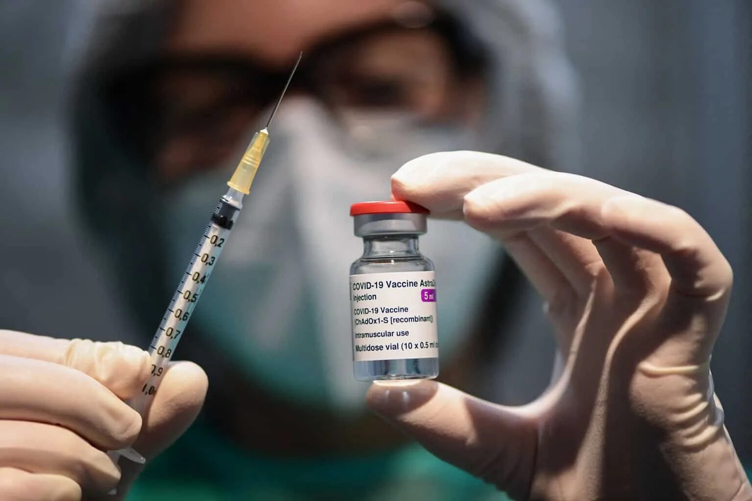 Вакцины запретили. АСТРАЗЕНЕКА вакцина от коронавируса. Самый опасный укол в мире.