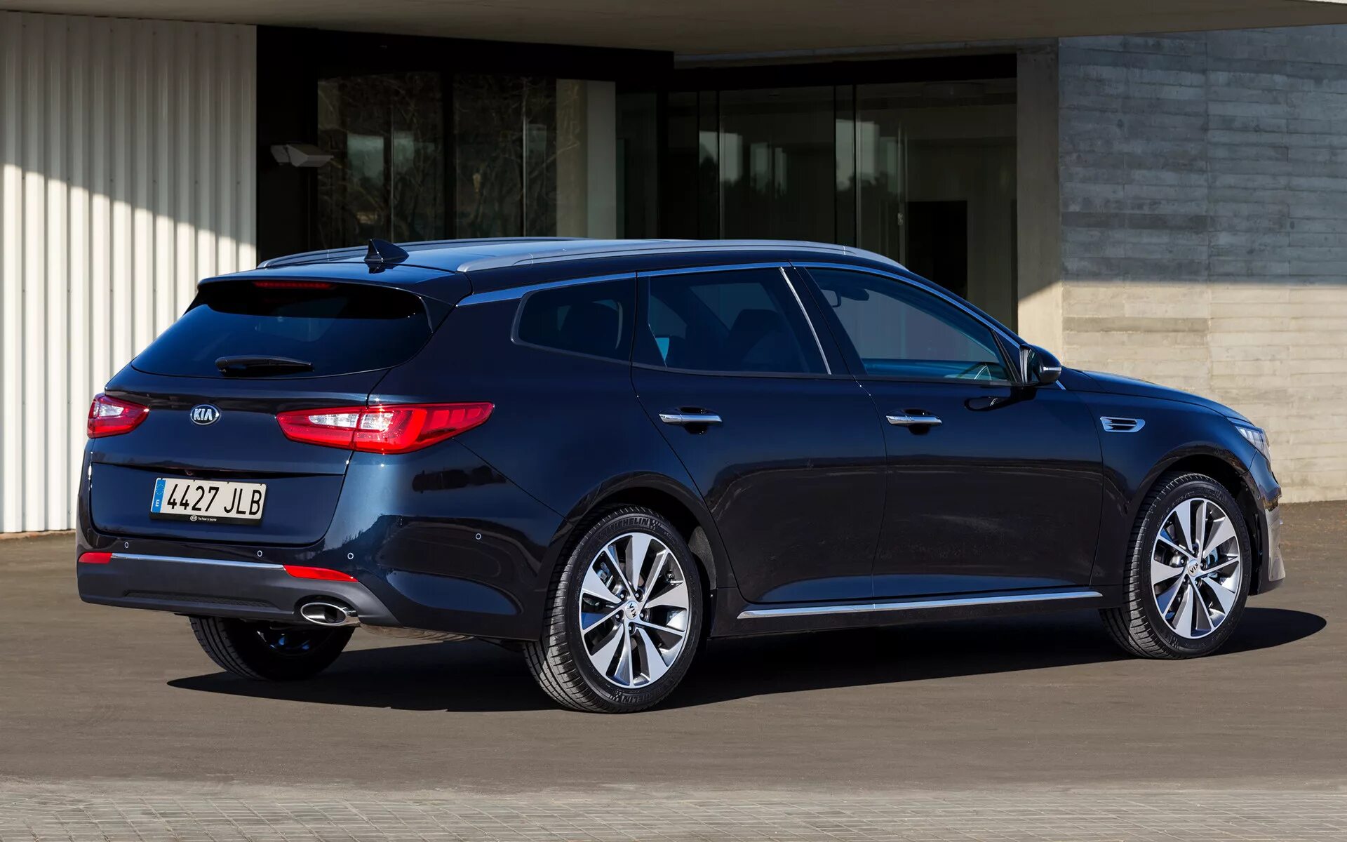 Kia Optima Sportswagon 2017. Kia Optima Sportswagon. Kia Optima 2020 универсал. Kia Optima Sportwagon 2015.